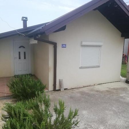 Kuca Za Odmor Sparta Dugo Selo Exterior foto